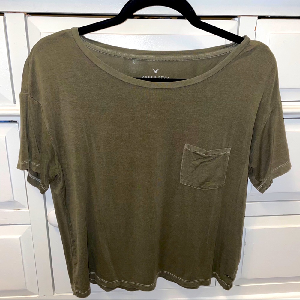 American Eagle top